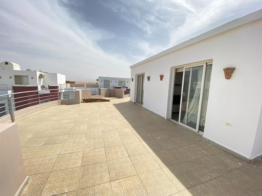 Penthouse at Aqua Palms — the private roof terrace