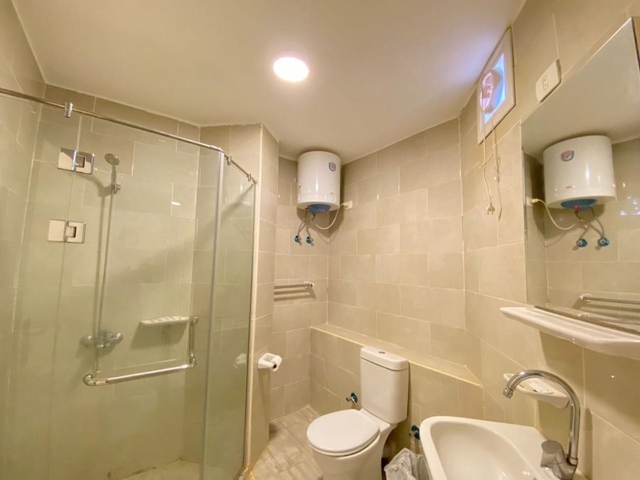 Penthouse at Aqua Palms — bathroom with shower